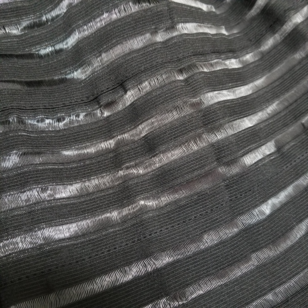 Black mini skirt NWOT - Picture 3 of 4